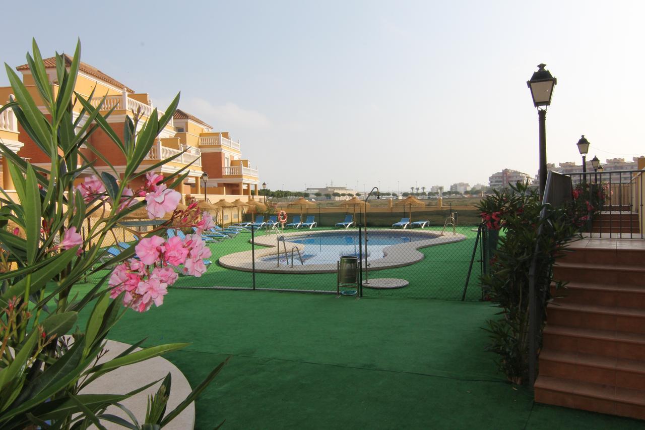 Apartamentos Playamar Roquetas de Mar Exterior photo