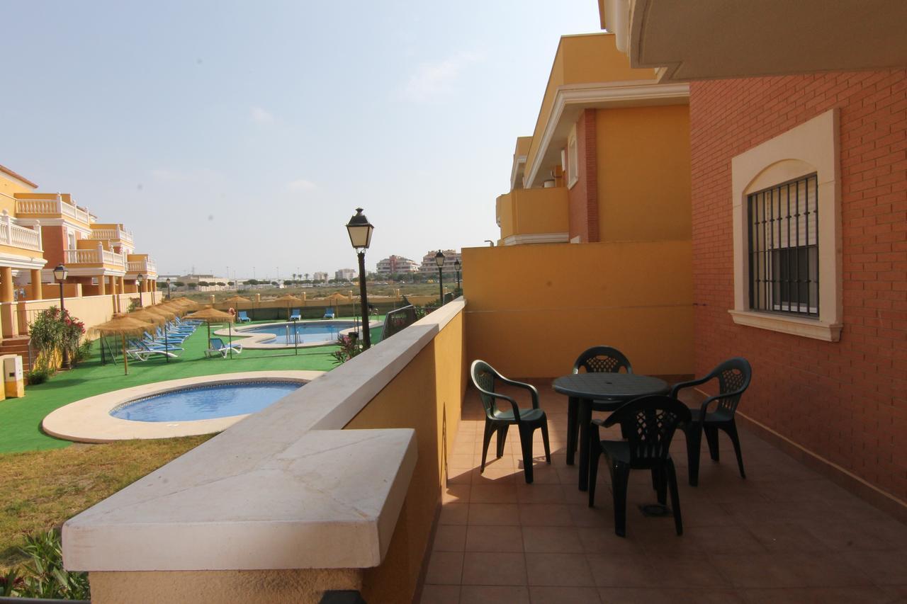 Apartamentos Playamar Roquetas de Mar Exterior photo